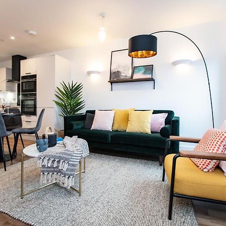City Centre - Free Parking - Stylish 2 Bedroom Apartment Bristol Exterior photo