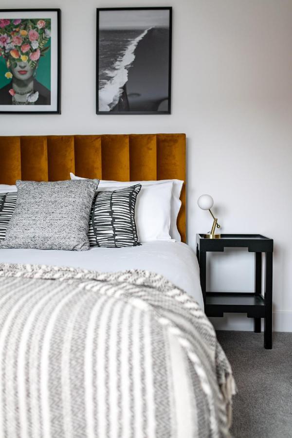 City Centre - Free Parking - Stylish 2 Bedroom Apartment Bristol Exterior photo