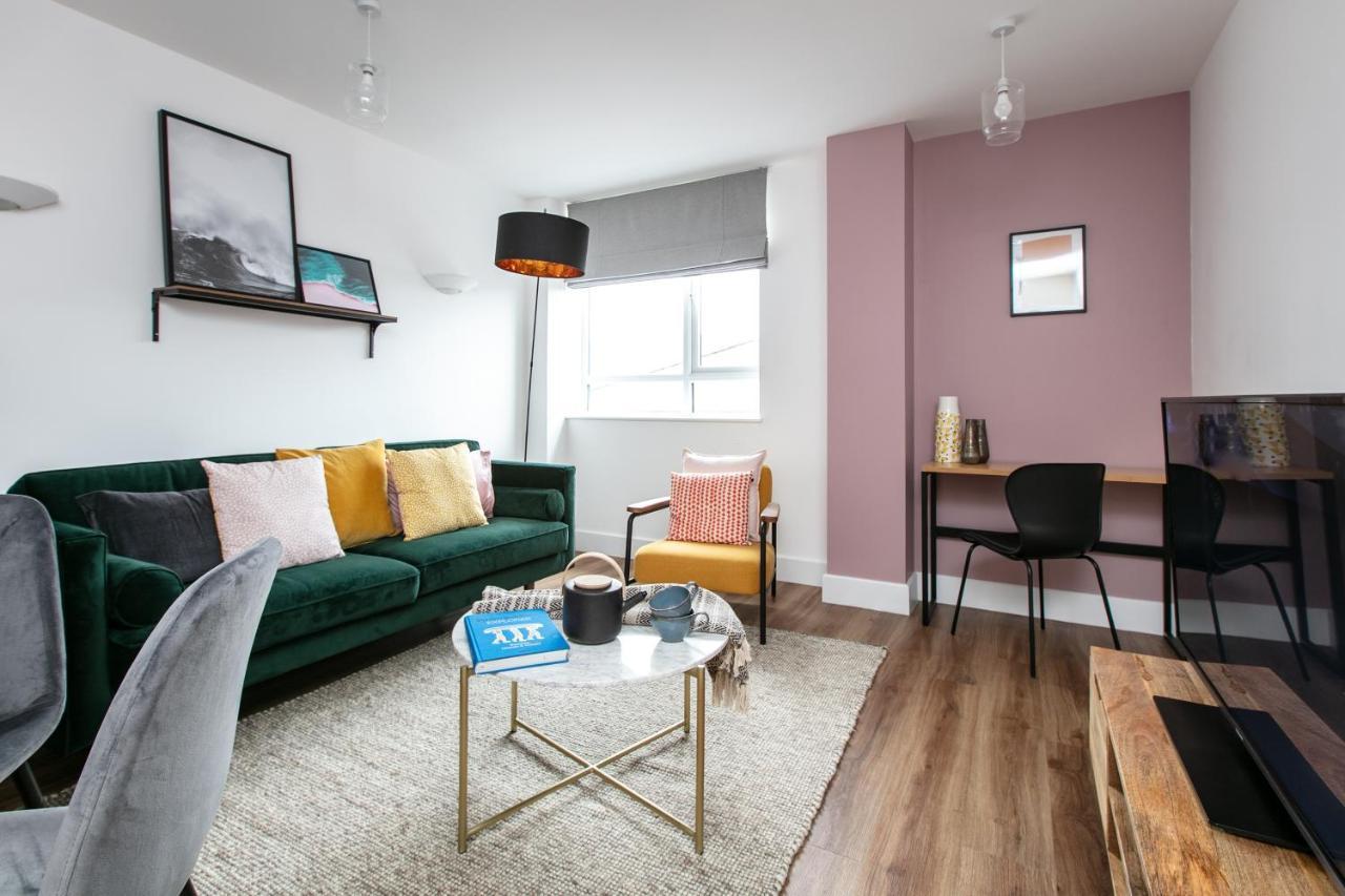 City Centre - Free Parking - Stylish 2 Bedroom Apartment Bristol Exterior photo